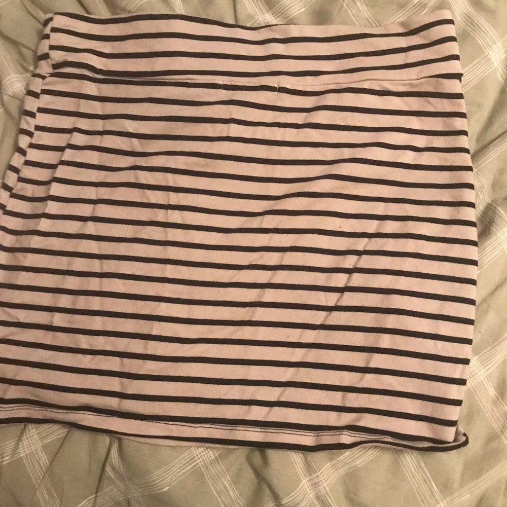 3mini skirts large